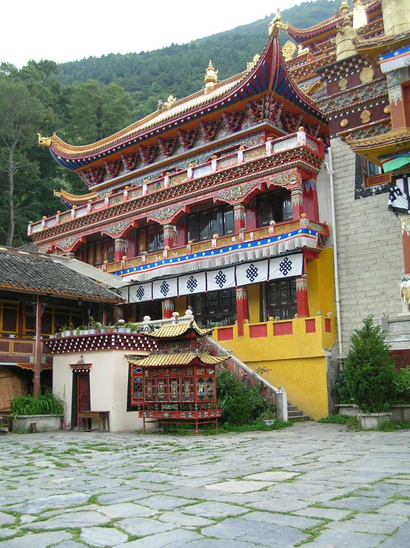 monastère de Garthar Chode près de Kanding au Sichuan (photo JPDes., 2007)