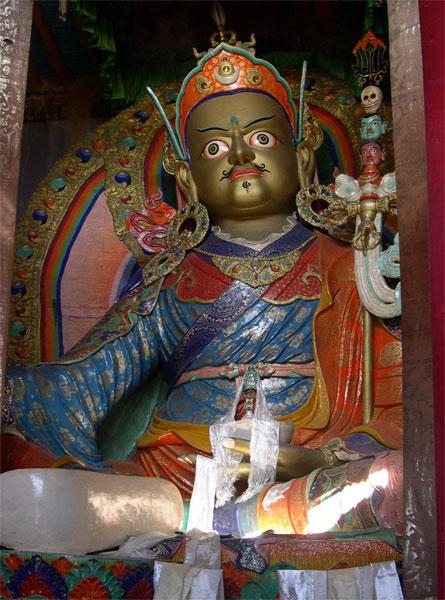 Padmasambhava, maître indien qui a introduit le tantrisme au Tibet au 8ème siècle 