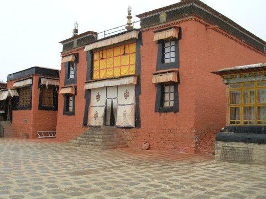 le monastère de Narthang (photo JPDes. 2008)