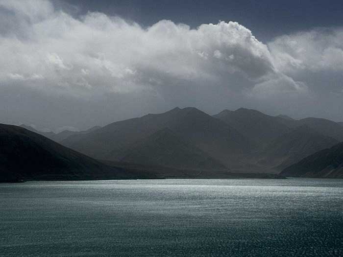 Le Xinjiang rencontre le Pamir au lac des Sables blancs Le Xinjiang rencontre le Pamir au lac des Sables blancs