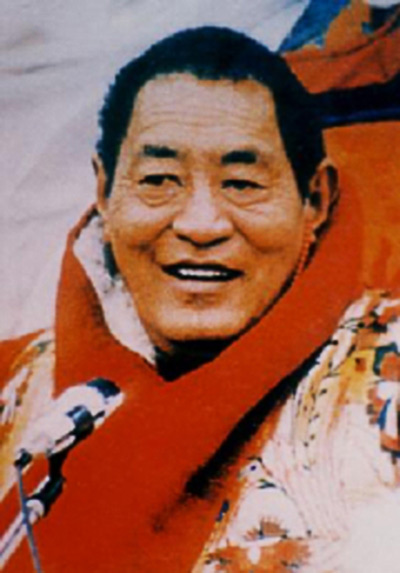 Jigme Phuntsok (sur Wikipedia) Jigme Phuntsok (sur Wikipedia)